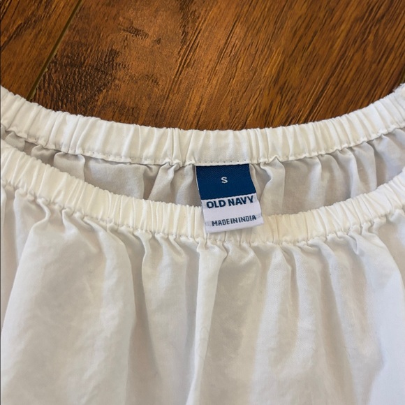 Old Navy Puff Sleeve 100% cotton  Babydoll Blouse key hole in back Size S - Picture 3 of 6